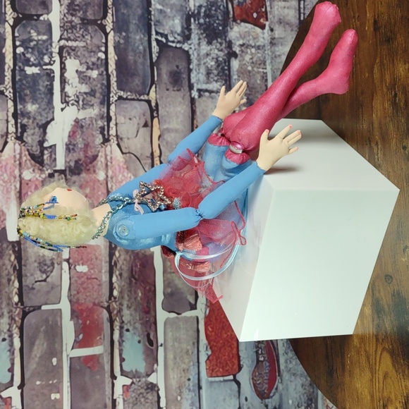 Artisan Crafted Elinor Peace Bailey Design Fantasy Fabric Arts Doll - Picture 2 of 11